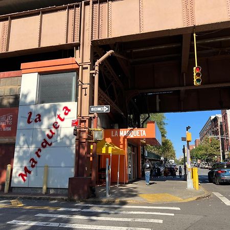 East Harlem Hostel Нью-Йорк Экстерьер фото