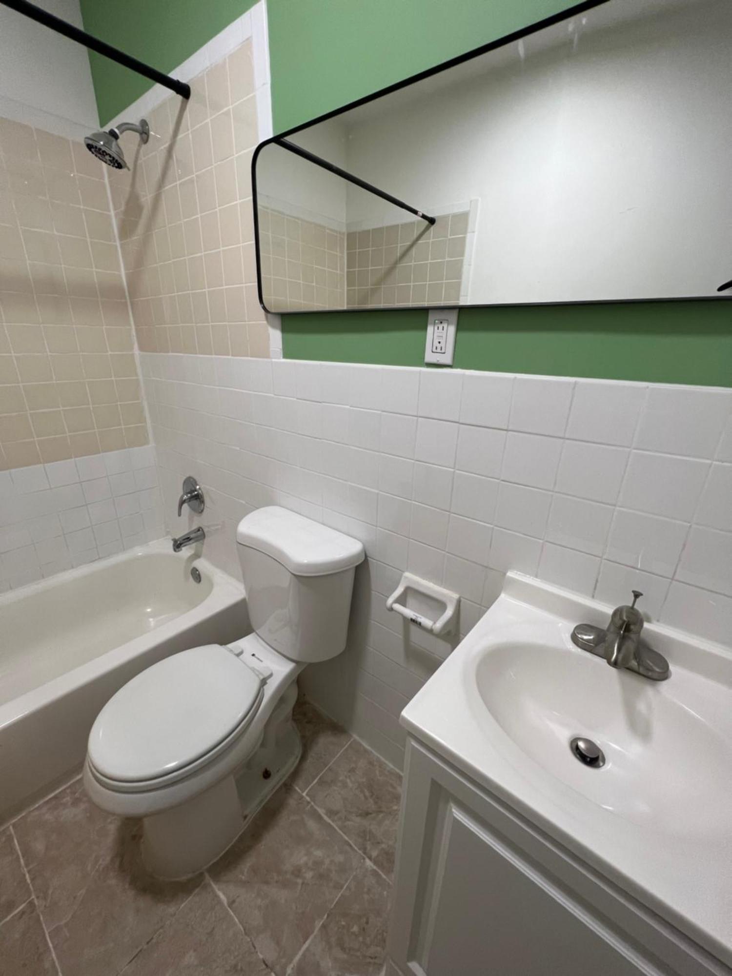 East Harlem Hostel Нью-Йорк Экстерьер фото