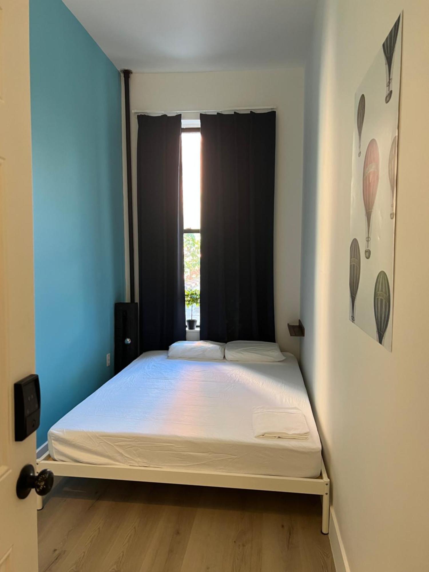 East Harlem Hostel Нью-Йорк Экстерьер фото