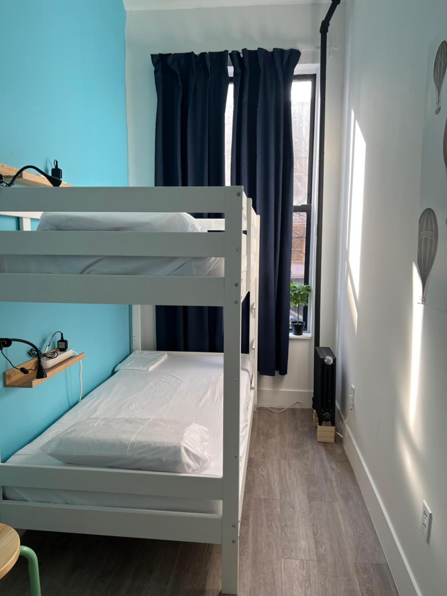East Harlem Hostel Нью-Йорк Экстерьер фото